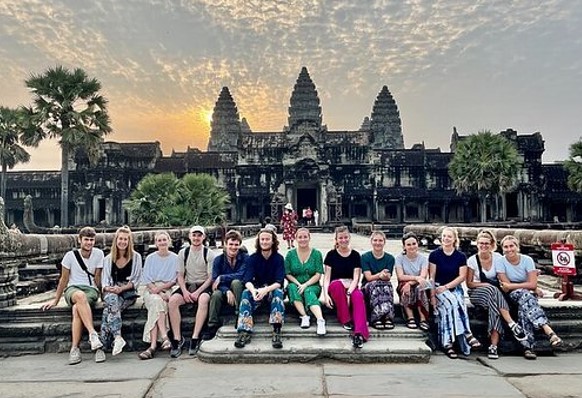 Visite d'Angkor Wat en petit groupe au lever du soleil